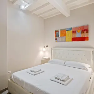 il-palazzo-della-signoria-modern-loft.it-tuscanyhotel.com/