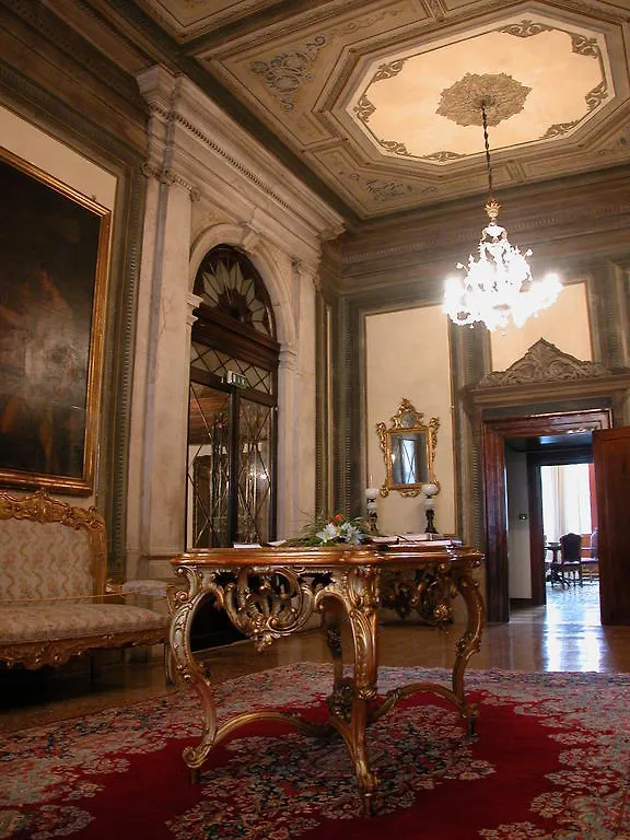 ****  Hotel Palazzo Abadessa Benátky Itálie